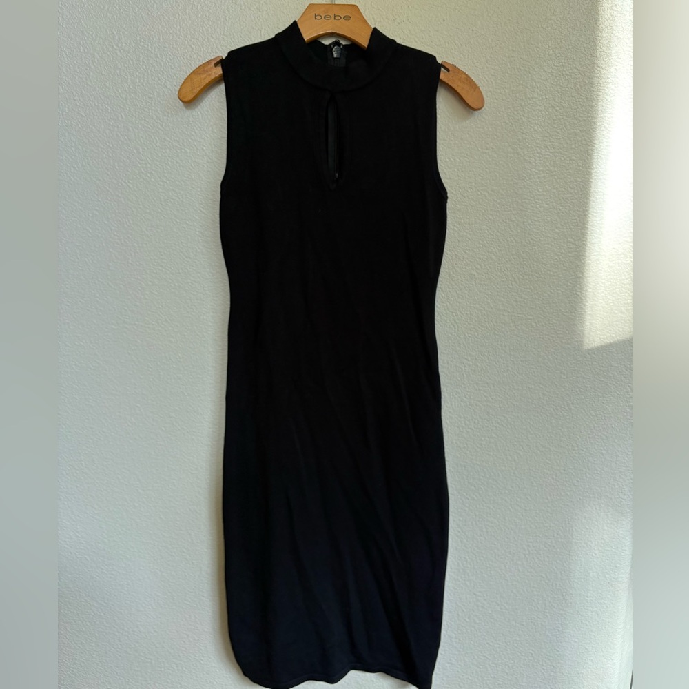 bebe keyhole rib knit mid dress size medium